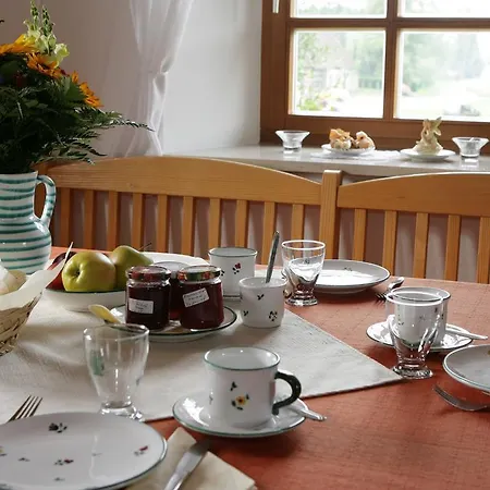 בית הארחה Haus Schoenegger