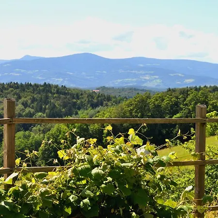 בית הארחה Haus Schoenegger