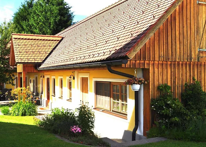 Pensión Haus Schoenegger 3*